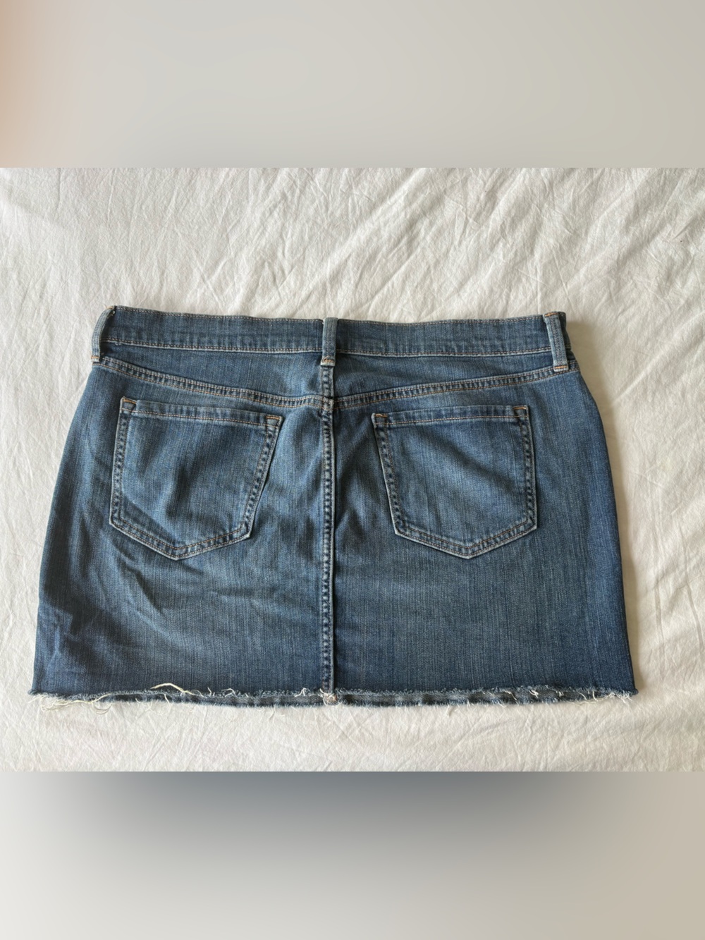 Old Navy Blue Denim Raw Hem Mini Skirt, Size 14 - Picture 4 of 8